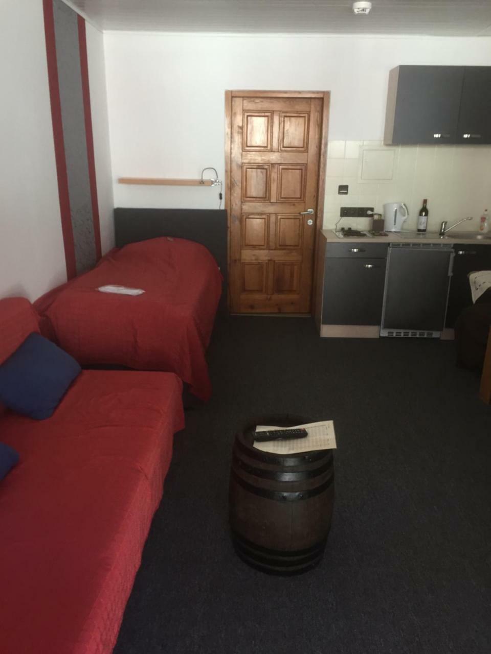 Weinschloesschen Im Weingut Roos Hotel Ilbesheim Kültér fotó